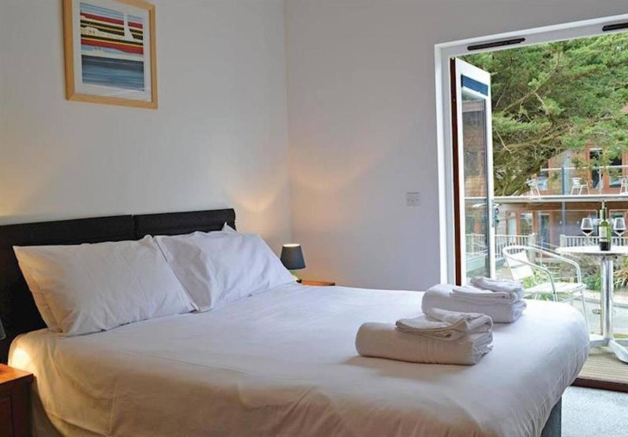 House 6 Goldcroft - Walk To Beach & Village, Pet-Friendly & Hottub Porthtowan Extérieur photo