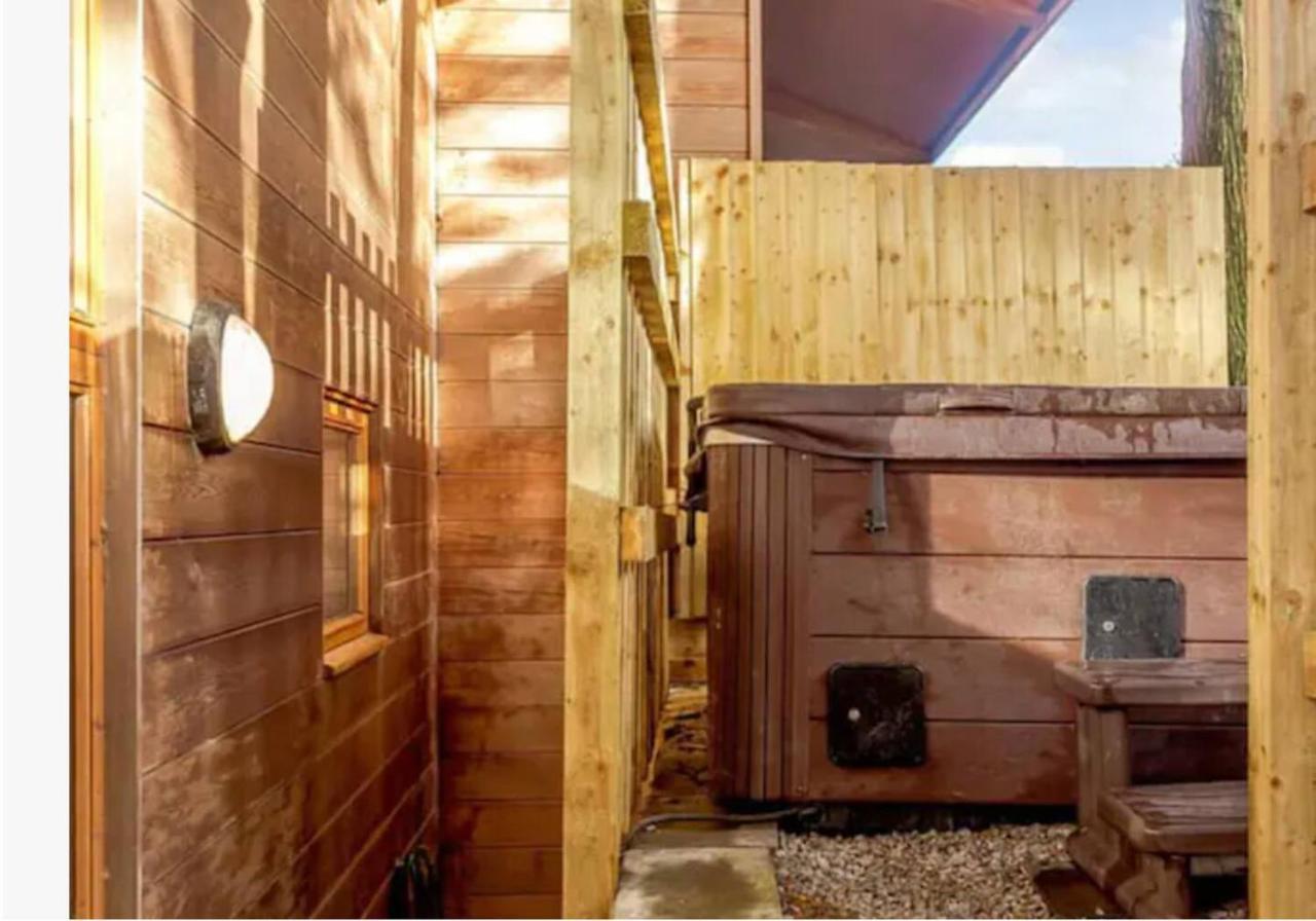 House 6 Goldcroft - Walk To Beach & Village, Pet-Friendly & Hottub Porthtowan Extérieur photo