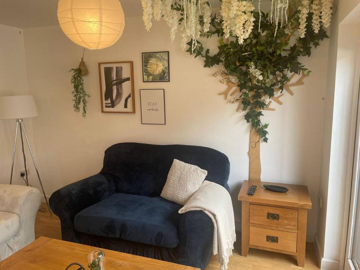 House 6 Goldcroft - Walk To Beach & Village, Pet-Friendly & Hottub Porthtowan Extérieur photo